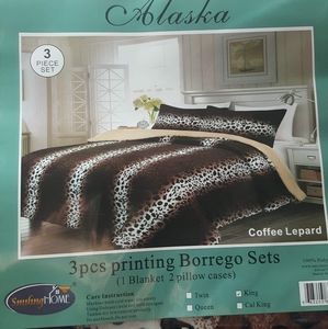NEW King Comforter Borrego Blanket Set (3pcs)